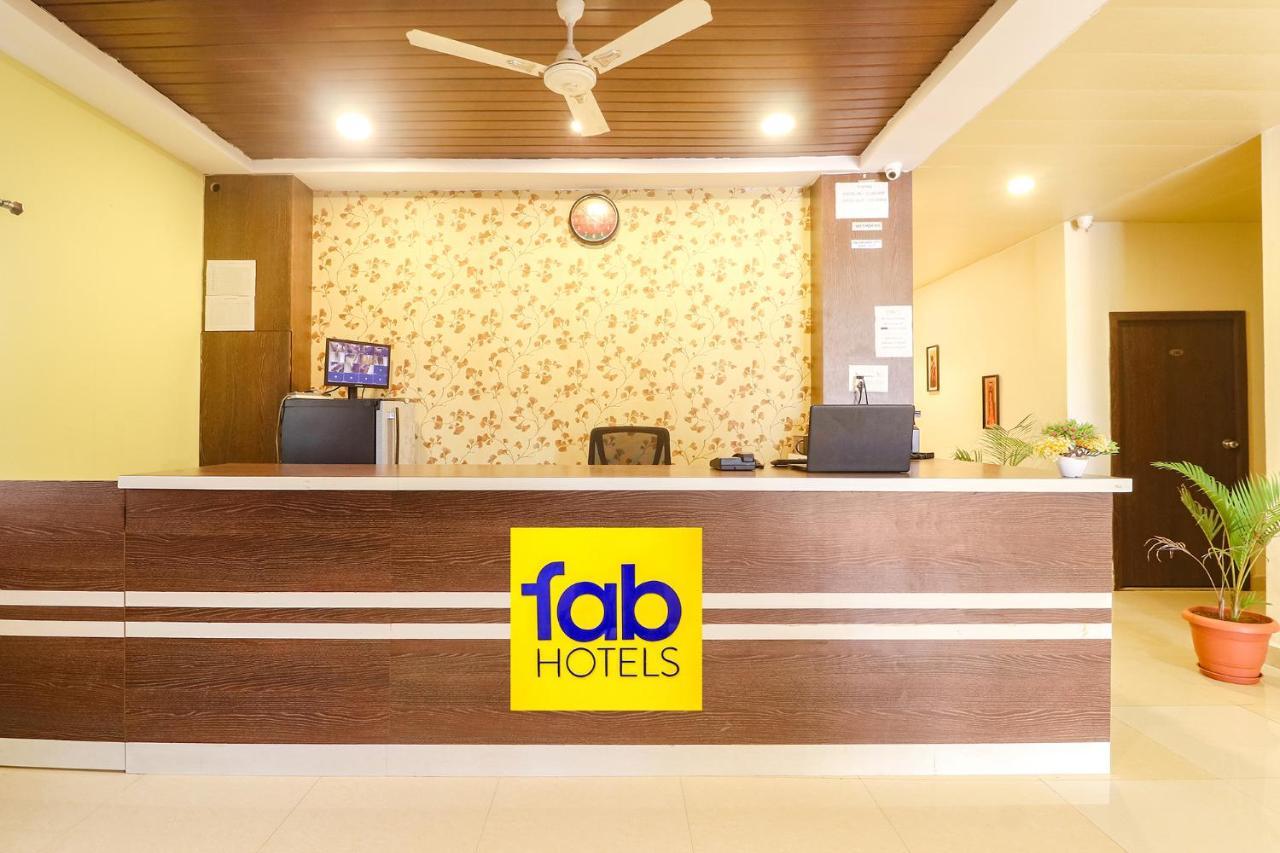 Fabexpress Airport Stay Inn - Nr Hyderabad International Airport, Shamshabad Zewnętrze zdjęcie